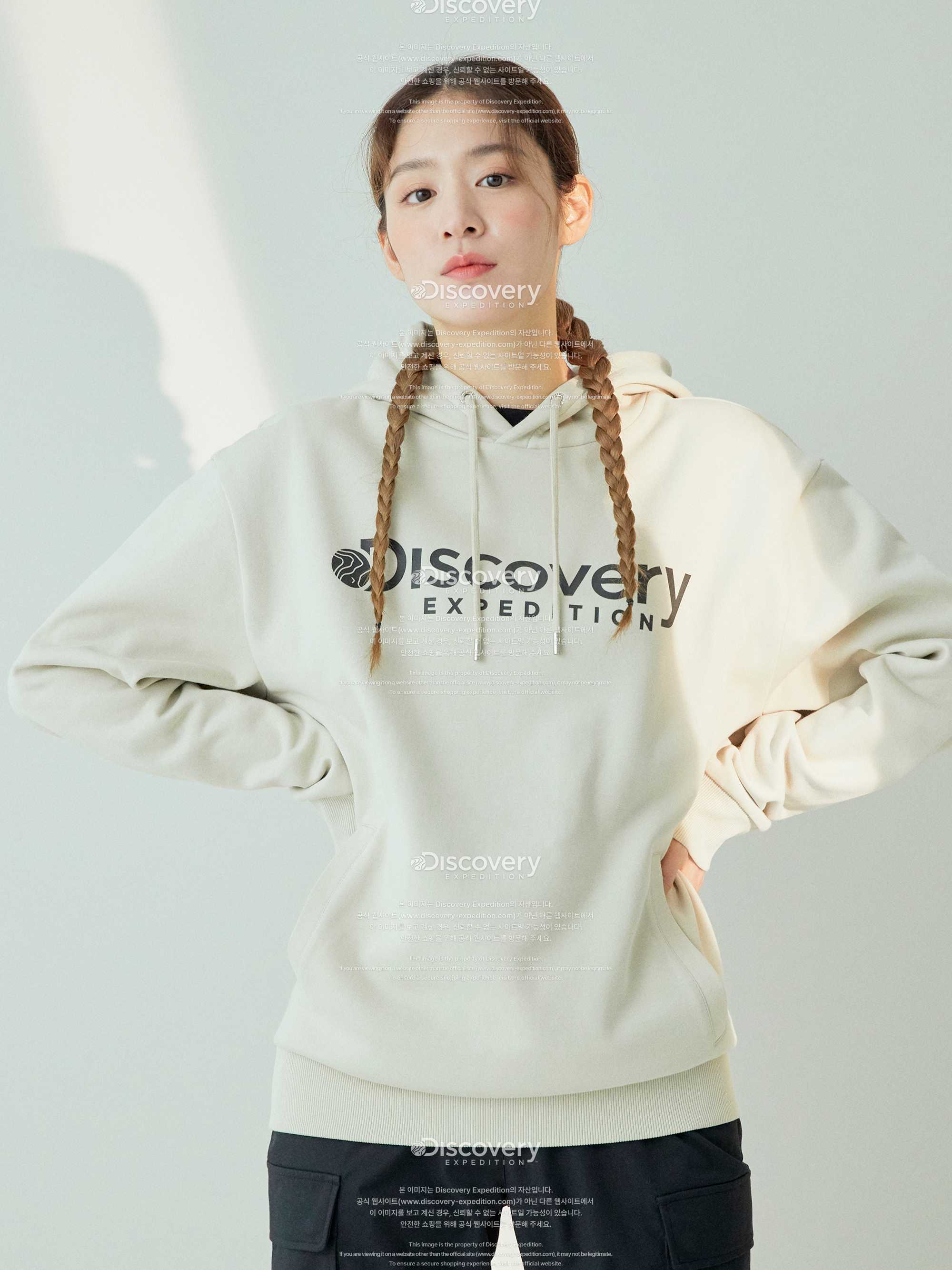 로건 후드티셔츠