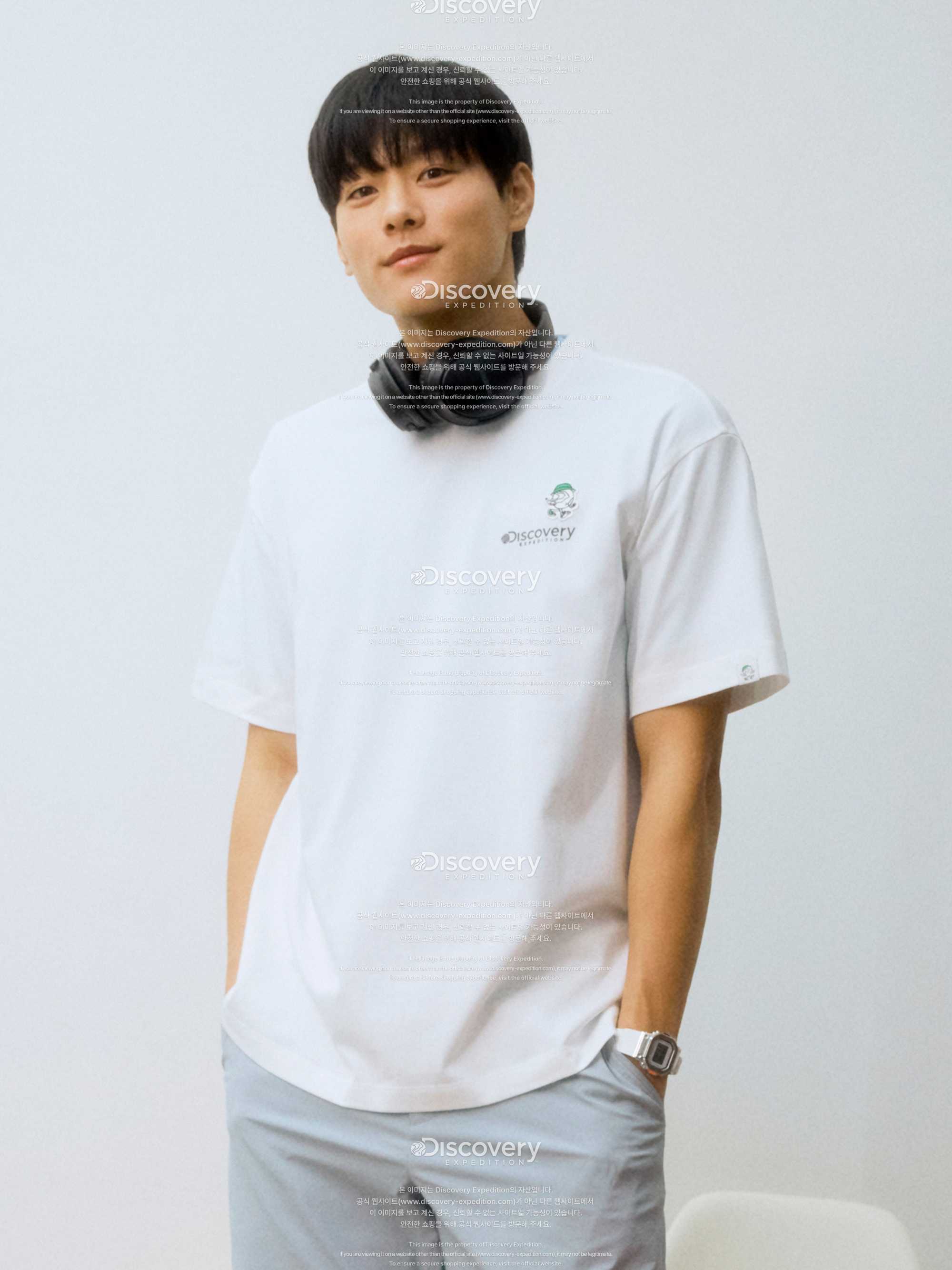 디커맨 스몰와펜 반팔티셔츠
